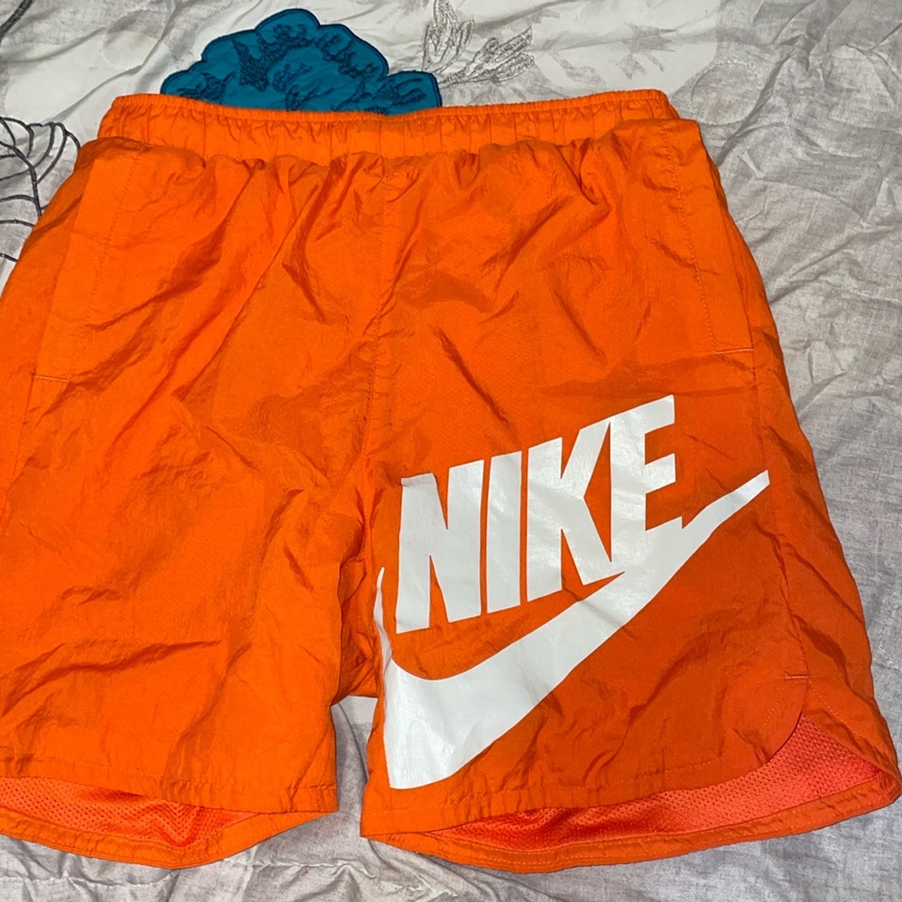 Orange shorts, Nike